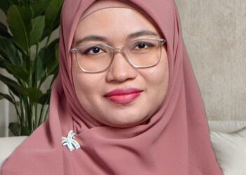 Ketua Yayasan Al Anshar Calang Putri Nadia Ulfa ST Lepaskan Bantuan Kloter Kedua