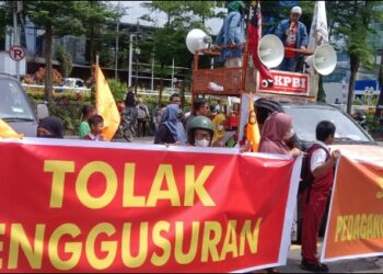 Partai Buru Dan Aliansi Pedagang Tolak Penggusuran.