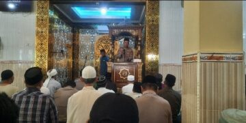 Kapolsek Tamalate Laksanakan Safari Jum,at Di Masjid Al Muttahidah Barombong