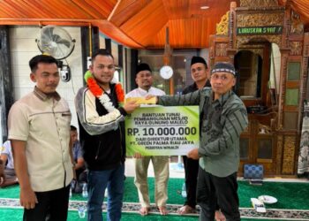Masjid Tertua, Dirut PT Green Palma Hadir untuk Masyarakat Kampar Hulu