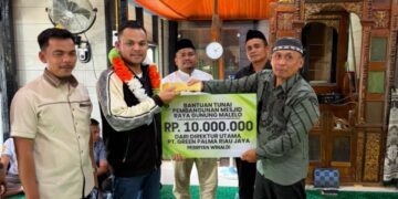 Masjid Tertua, Dirut PT Green Palma Hadir untuk Masyarakat Kampar Hulu