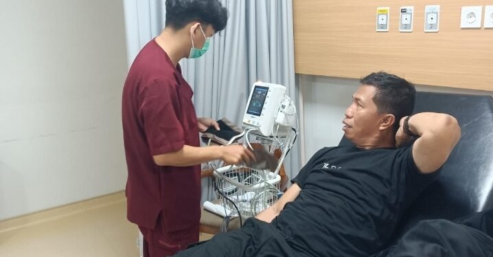 Di Bubarkan Polisi: Pelaku Balap Liar Berhamburan Dan Menabrak Petugas