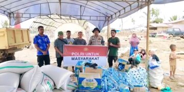 Warga Rantau Panjang Ucapkan Terima Kasih kepada Polri Atas Bantuan Logistik