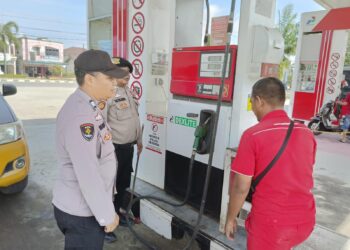 Polsek Pangkalan Kerinci Patroli Pusat Perbelanjaan dan SPBU