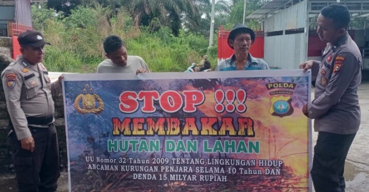 Personel Polsek Ukui Intensifkan Patroli dan Himbauan Pencegahan Karhutla