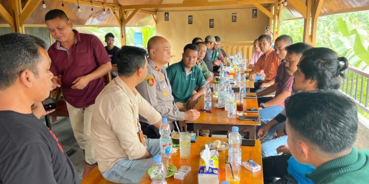 Polisi Fasilitasi Pertemuan Warga dan PT SLS Terkait PKS Belum Beroperasi