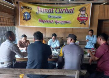 Polsek Langgam Gelar Jumat Curhat, Perkuat Komunikasi Polisi dan Masyarakat