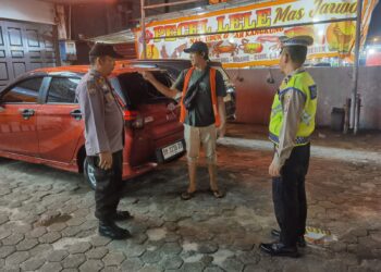 Patroli Malam KRYD, Polsek Pangkalan Kerinci Sasar Jalan Lintas Timur Antisipasi C3