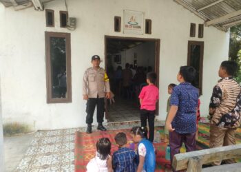 Polsek Langgam Gelar Ibadah Minggu Kasih di Gereja Kasih Anugerah, Sampaikan Pesan Kamtibmas