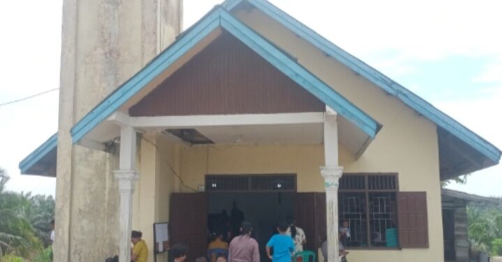 Polsek Ukui Laksanakan Patroli Pengamanan Ibadah Minggu, Pastikan Umat Beribadah dengan Aman dan Khidmat