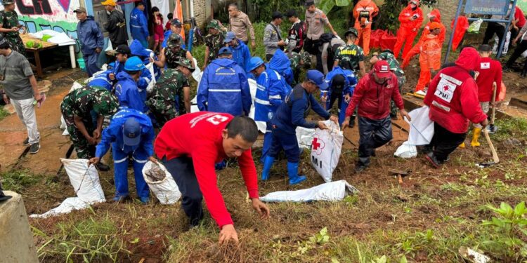 PMI Bersama Pemerintah Bersinergi Wujudkan Jaga Jakarta Bersih