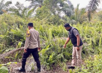 Polsek Teluk Meranti Sebarkan Maklumat Kapolda Riau, Edukasi Warga Cegah Karhutla