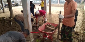 Masyarakat Bersama Aparatur Gampong Hagu Gotong Royong Menyambut Ramadhan
