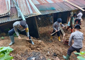 Jelang Ramadhan, Polres Aceh Tengah dan BKO Polda Aceh Kejar Pemulihan Fasilitas Ibadah dan Rumah Terdampak