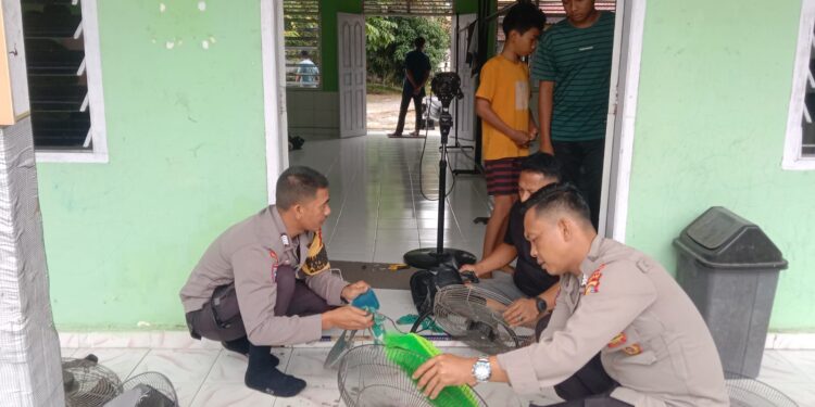 Bhabinkamtibmas Desa Bagan Laguh Goro di Musollah Sambut Ramadhan, Tekankan Pesan Kamtibmas