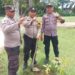 Polsek Ukui Tanam Pohon Dukung Program Green Policing 2026