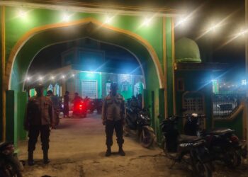 Polisi Amankan Salat Tarawih di Masjid Al-Inayah Segati Pelalawan