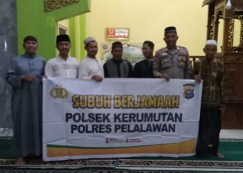 Polsek Kerumutan Gelar Gerakan Subuh Berjamaah untuk Ciptakan Suasana Kondusif