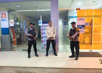 Polsek Ukui Amankan Tarawih dan Gelar Patroli Blue Light Selama Ramadhan