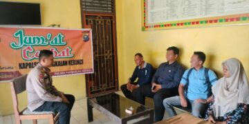 Polsek Pangkalan Kerinci Gelar Jumat Curhat di Desa Mekarjaya, Warga Soroti Pencegahan Kenakalan Remaja