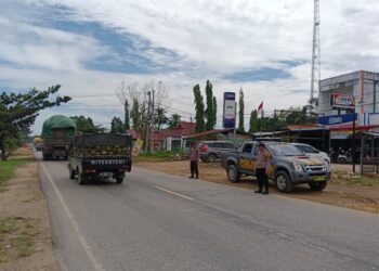 Polsek Pangkalan Lesung Patroli Rutin di Jalan Lintas Timur Antisipasi Laka Lantas