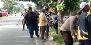 Sambut HUT kabupaten Kampar Ke -76 Camat Perhentian Raja Pimpin Aksi Bersih Lingkungan