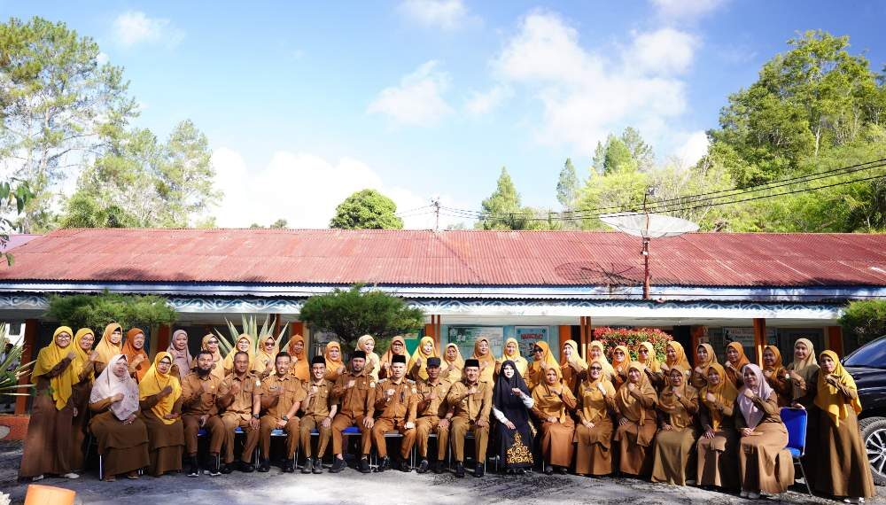 Di SMAN 4 Takengon, Wabup Muchsin Hasan Sampaikan Arahan Bupati Hari Pertama Sekolah