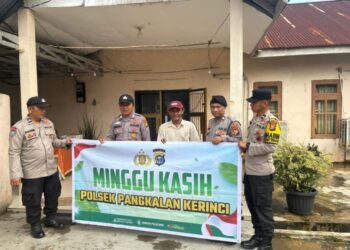Polsek Pangkalan Kerinci Gelar Ibadah Minggu Kasih di GBI Maharaja