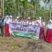 Polsek Kuala Kampar Tanam Bibit Mangga di SDN 007 Teluk Dalam, Dukung Program Green Policing