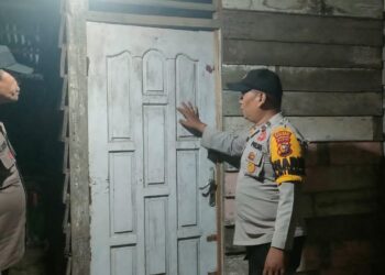 Polsek Ukui Gelar Grebek Sahur, Bangunkan Warga dan Pererat Silaturahmi di Bulan Ramadhan