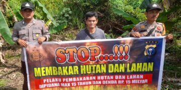 Sosialisasi Maklumat Kapolda Riau, Cegah Karhutla di Perkebunan Warga Teluk Meranti