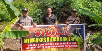 Polsek Teluk Meranti Sosialisasikan Maklumat Kapolda Riau, Cegah Karhutla di Jalan Lintas Bono