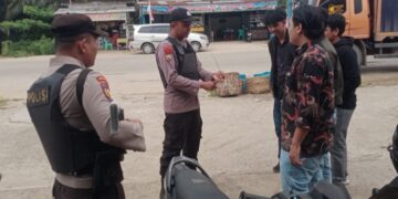 Polsek Ukui Laksanakan Patroli dan Edukasi Kamtibmas kepada Masyarakat