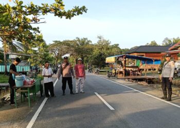 Polsek Teluk Meranti Atur Lalu Lintas Pasar Ramadhan, Cegah Macet dan Laka