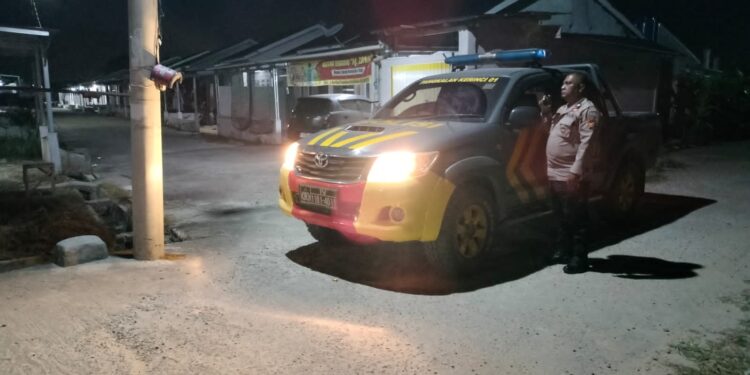 Polsek Pangkalan Kerinci Gelar Himbauan Sahur Ramadhan di Permukiman Warga