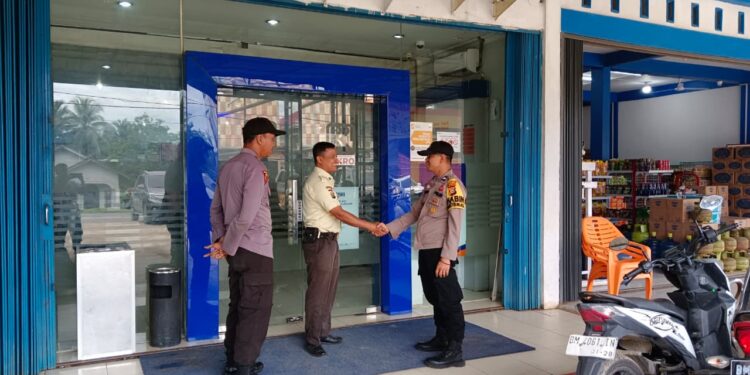 Polsek Pangkalan Lesung Gelar Patroli Dialogis Antisipasi Tindak Pidana C3