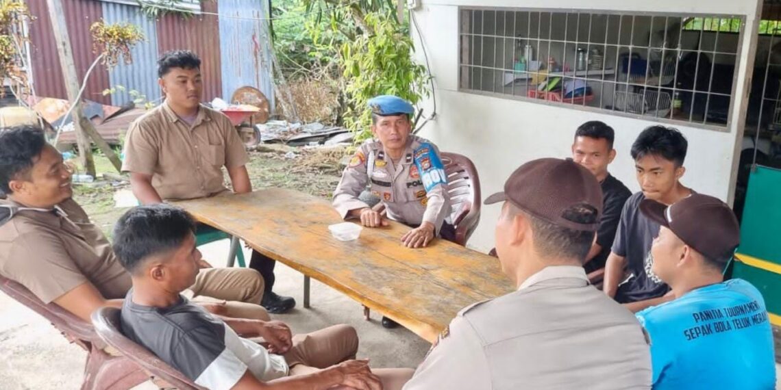 Polsek Teluk Meranti Gelar “Jumat Curhat”, Warga Keluhkan Knalpot Racing dan Keamanan Malam Hari