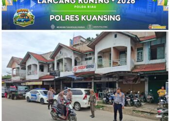 Personel Pos Pam Desa Kasang Laksanakan Pengaturan Lalu Lintas di Pasar Minggu Lubuk Jambi