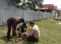 Penanaman Bibit Pohon di Kuala Kampar, Polsek Kuala Kampar Dukung Program Green Policing