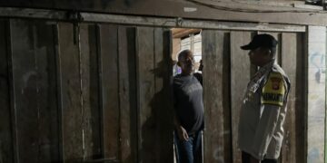 Polsek Kerumutan Gelar Grebek Sahur, Warga Dibangunkan untuk Menjalankan Ibadah Puasa