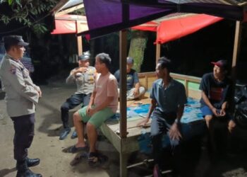 Polsek Bunut Tingkatkan Harkamtibmas, Lakukan Pengecekan Pos Kamling dan Patroli Malam