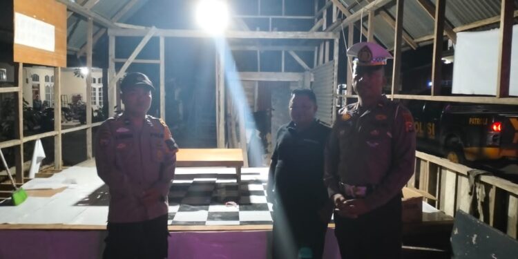 Polisi Sambangi Pos Kamling di Pangkalan Kuras, Warga Diimbau Aktif Jaga Keamanan