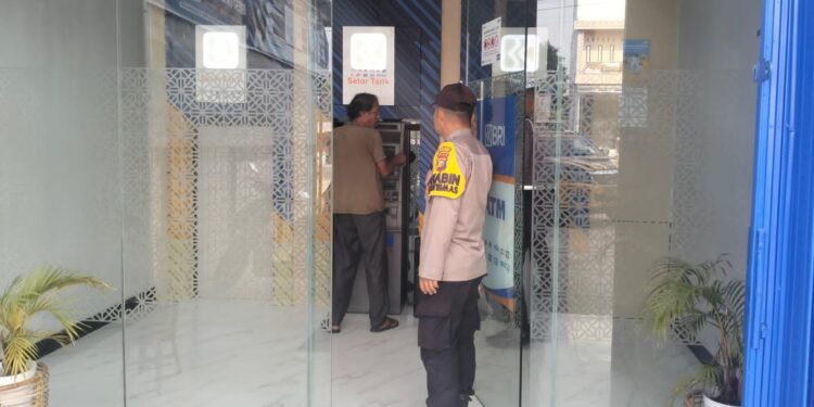 Polsek Pangkalan Kuras Gelar Patroli KRYD, Antisipasi Kejahatan C3 di Sorek Satu