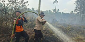 Tim Gabungan Lakukan Pendinginan Hotspot di Kuala Kampar, Situasi Terkendali