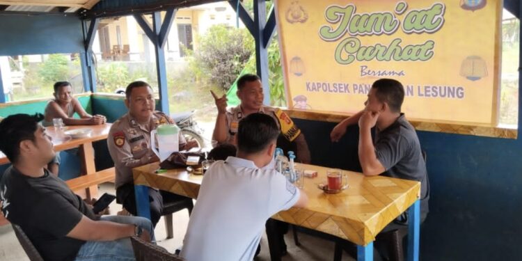 Jumat Curhat Polsek Pangkalan Lesung, Warga Sampaikan Keluhan Kamtibmas Pasca Lebaran