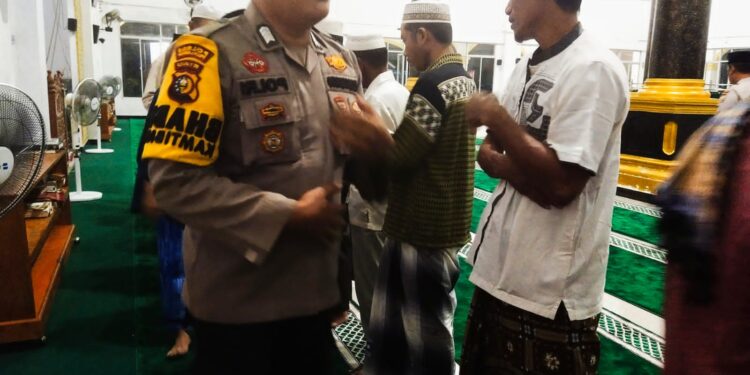 Setelah Subuh Berjamaah, Polisi Sampaikan Pesan Kamtibmas ke Masyarakat