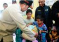 Bupati Haili Yoga Hadir Menghibur Anak Pengungsian