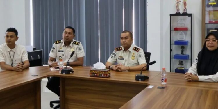 Kakanim Takengon Teuku Teguh Abdi Mengikuti Sosialisasi Pembangunan Dan Evaluasi ZI Menuju WBK Dan WBBM