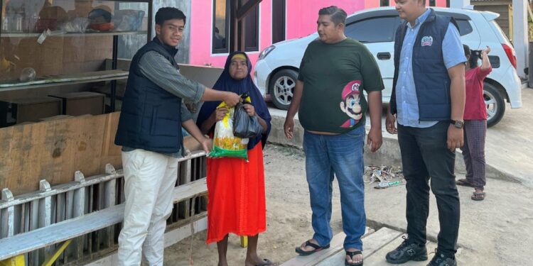 GEEBRAK Salurkan Bantuan Sembako ke Masyarakat Kurang Mampu di Kota Langsa