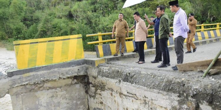 Bupati Aceh Tengah Tinjau Jembatan Gemboyah, Perbaikan Segera Dilakukan